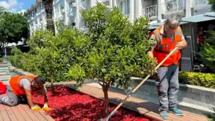 Antalya Büyükşehir’den Kemer Liman'a bakım onarım