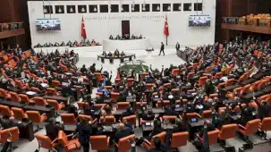 Emniyet, basın ve vergi düzenlemelerini içeren kanun teklifi yasalaştı