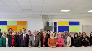 Kayseri Kocasinan Akademi'den göz kamaştıran sergi