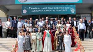 Sakarya'da Hayat Boyu Öğrenme Haftası'na renkli açılış