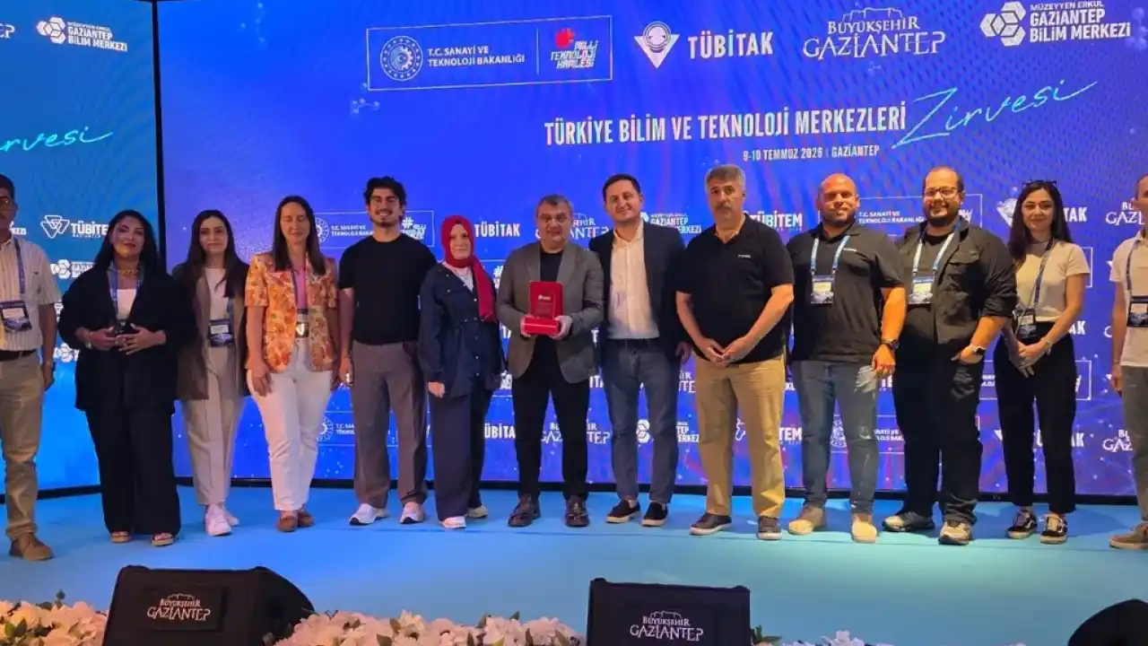 Kocaeli Büyükşehir'in bilim vizyonuna ödül