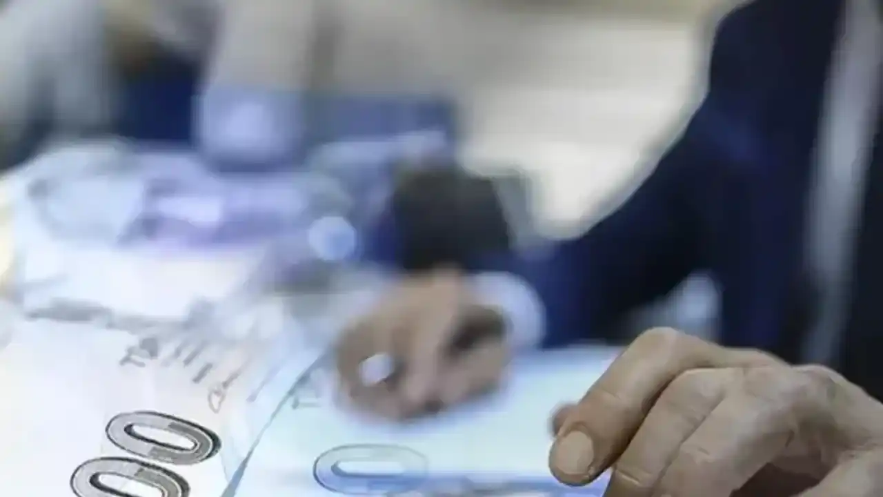 MEB'de yöneticilere ek tazminat düzenlemesi... 20 yılını doldurana yüzde 50 artış