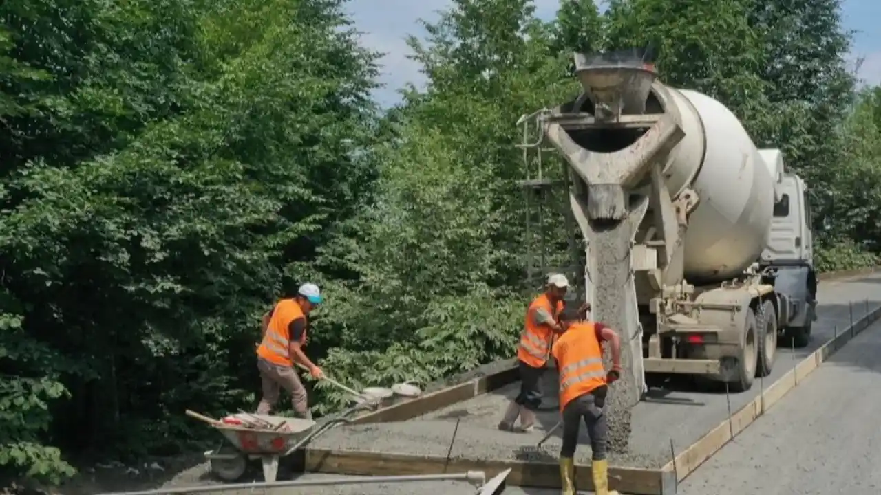 Ordu’da üç ilçeyi birleştiren yolda beton hamlesi