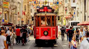 2025'te 2,4 milyon kişi iller arasında göç etti... İstanbul en fazla göç alan ve veren il oldu