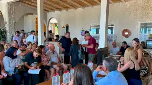 Castello Fontana'ya Çeşme halkından destek