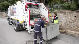 İstanbul Maltepe'de çöp toplamada 