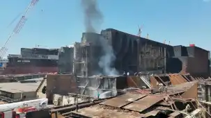 İzmir Aliağa'da yakıt tankeri yangınına hızlı müdahale