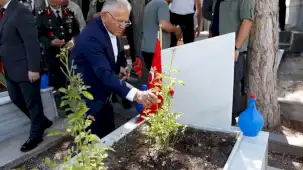 Kayseri protokolü 15 Temmuz şehitlerini andı