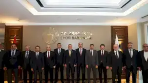 Konya heyeti Bakan Bak ile gençlik ve spor yatırımlarını görüştü