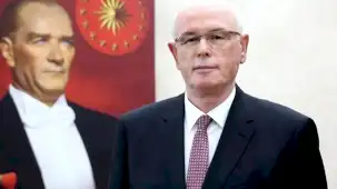Odunpazarı Belediye Başkanı Kazım Kurt CHP'den istifa etti