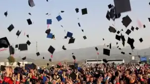 Üniversite mezunlarında istihdam geriledi... En yüksek oran tıp mezunlarında, en yüksek kazanç pilotajda