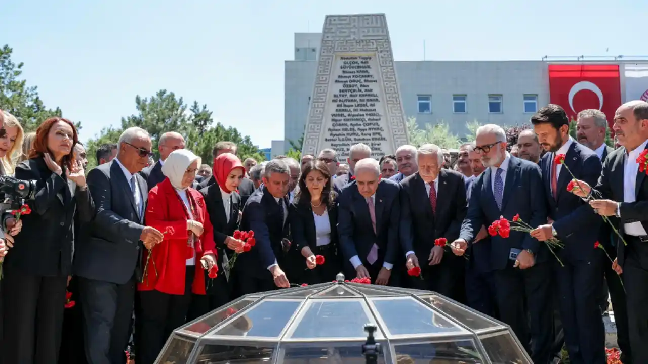Yeni Parti A Takımı belli oldu