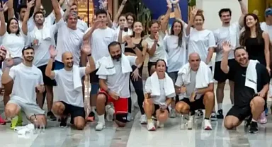 İzmir'de 50 dereceye ulaşan sıcaklar koşu rotasını değiştirdi