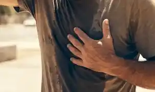 Aşırı sıcaklar kalbi vuruyor! Hipertansiyon hastalarına 10 kritik uyarı