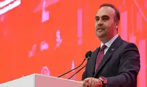 Bakan Kacır: Türkiye ekonomisi 24 çeyrektir büyüyor