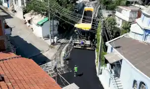 İzmir Narlıdere'de asfalt seferberliği
