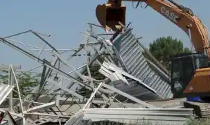 İzmir Ömerli'de kaçak yapıya geçit yok