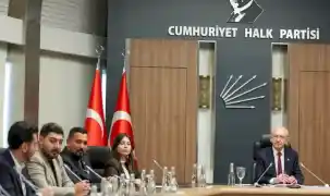 Kılıçdaroğlu, CHP Gençlik Kolları yönetimiyle buluştu