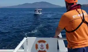 Marmara Adası açıklarında arızalanan tekne kurtarıldı