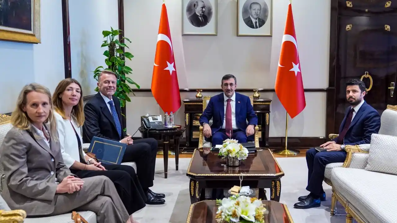 Cevdet Yılmaz, 4 ülkenin büyükelçisini ağırladı