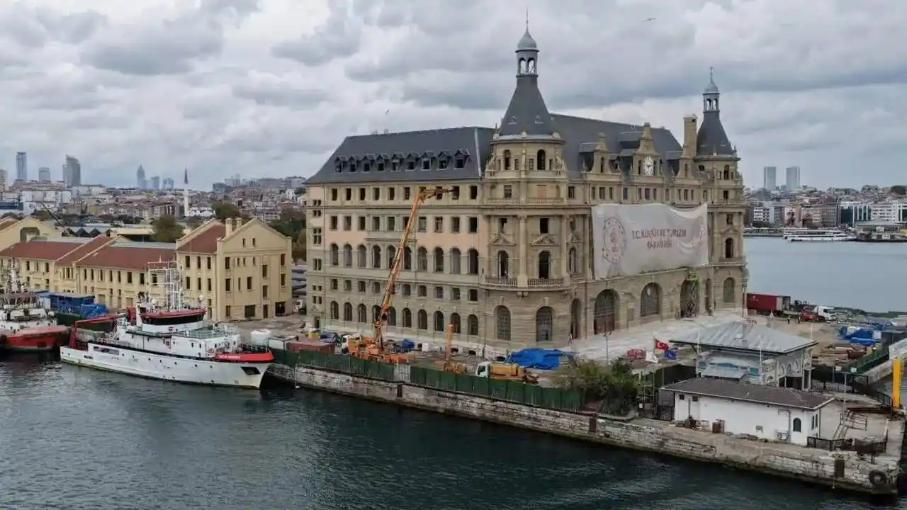 Haydarpaşa Garı’nın temelinde kritik bulgu! Ahşap kazıkların yüzde 80'i yok olmuş