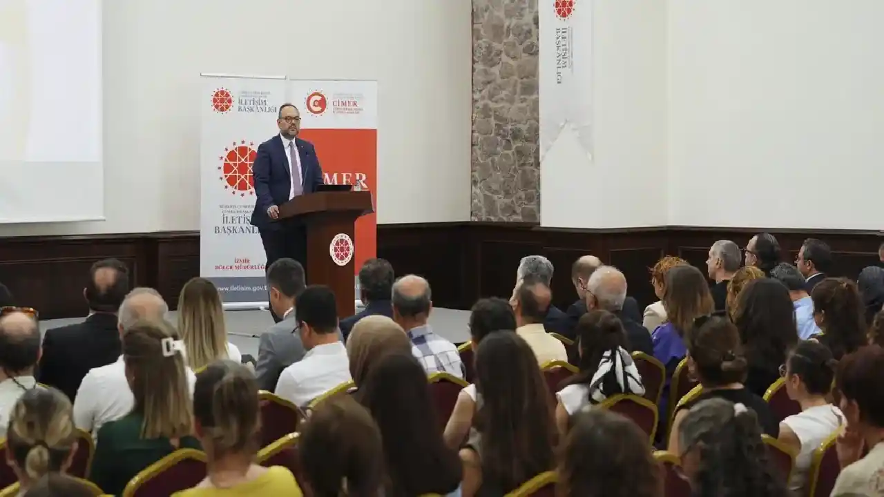 İletişim'den İzmir’de kamu personeline yönelik eğitim