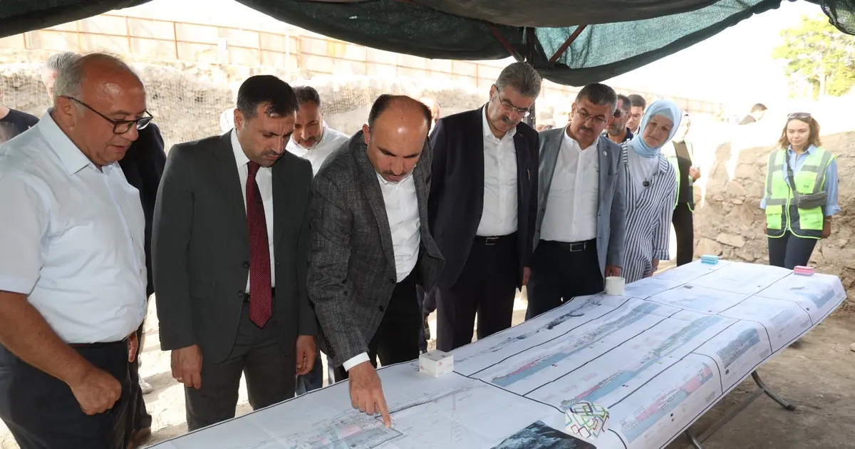 Konya’da Larende Kapısı kazı çalışmaları incelendi