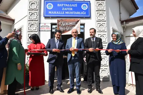 Malatyada kadınların el emeği ürünleri sergilendi