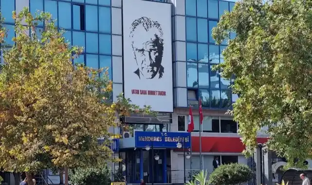 Menderes Belediyesi soruşturmasında 9 kişi gözaltında
