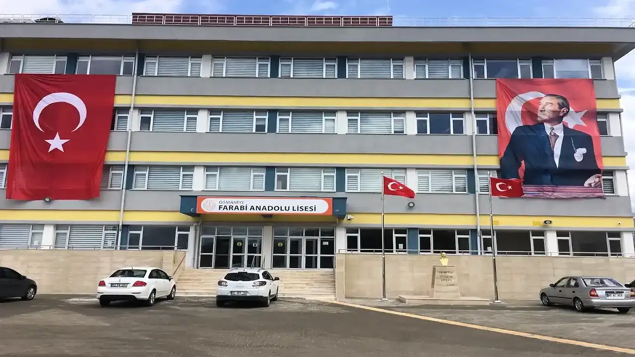 Osmaniye’de okul bahçesinde öğretmen silahlı saldırıda hayatını kaybetti! Eğitime 2 gün ara verildi