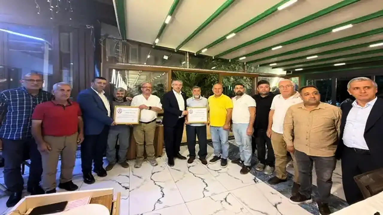 Şaban Çopuroğlu İskenderun'da vatandaşlarla bir araya geldi