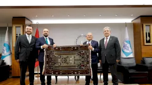 AK Parti'li Acar'dan Kayseri Büyükşehir'e ziyaret