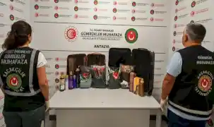 Antalya Havalimanı’nda 18,9 kilo likit metamfetamin ele geçirildi