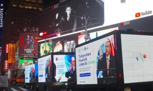 Cumhurbaşkanı Erdoğan'ın mesajları New York'ta dev ekranlarda