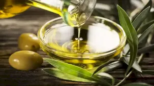 Günde 2 yemek kaşığı zeytinyağı kalp sağlığı için yeterli