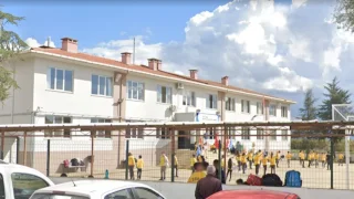 İzmir'de Şehit Polis Gökhan Kirazlı Ortaokulu’nun adı değiştirildi mi?