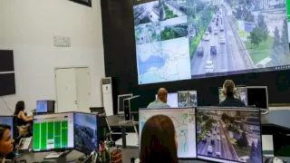 İZUM okul çevrelerinde trafik yoğunluğunu anlık izliyor