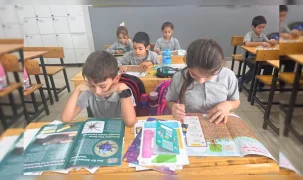 Sakarya'da kırsal mahallelerde bilim dergisi dağıtımı