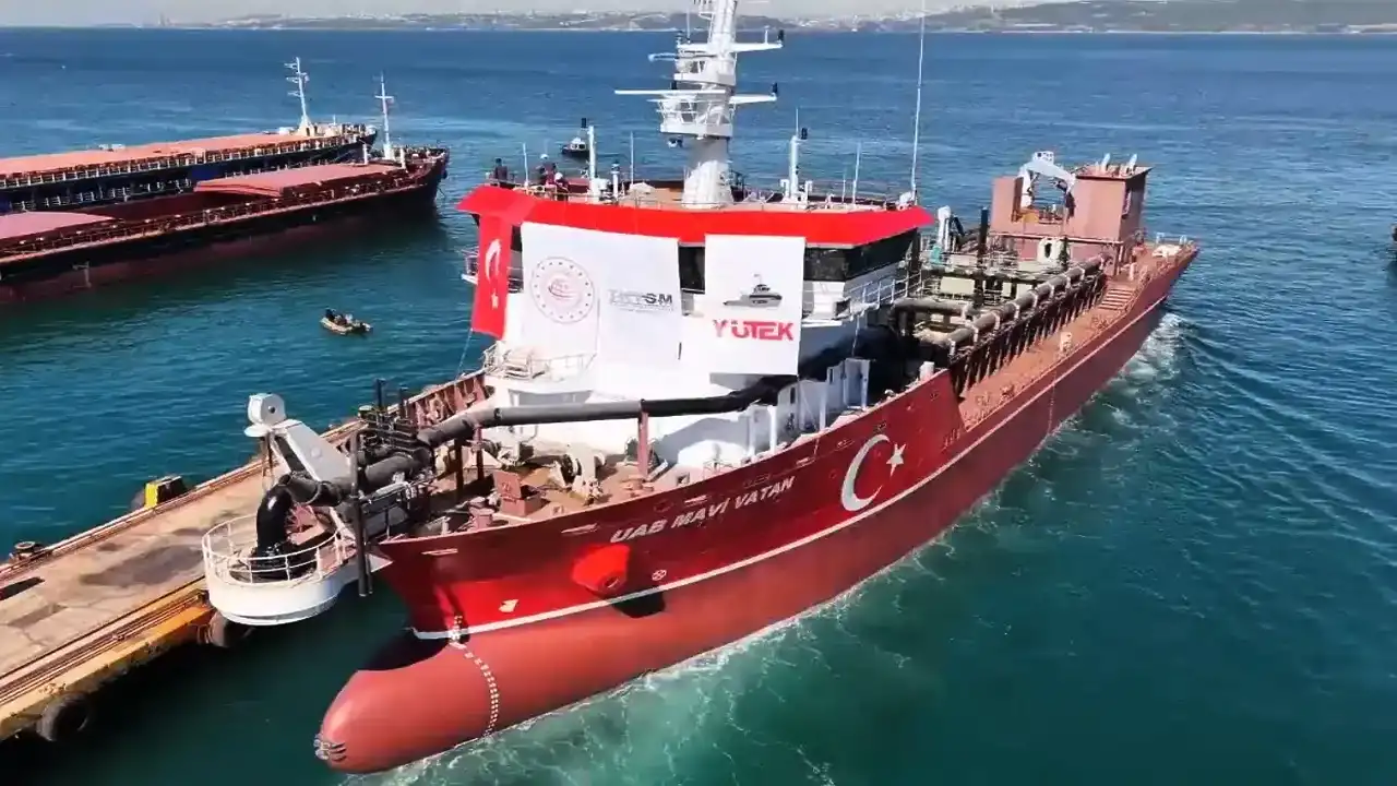 Yerli tarama gemisi UAB Mavi Vatan suya indirildi