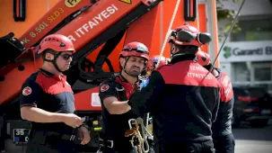 İzmir itfaiyesi acil durum tatbikatı gerçekleştirdi